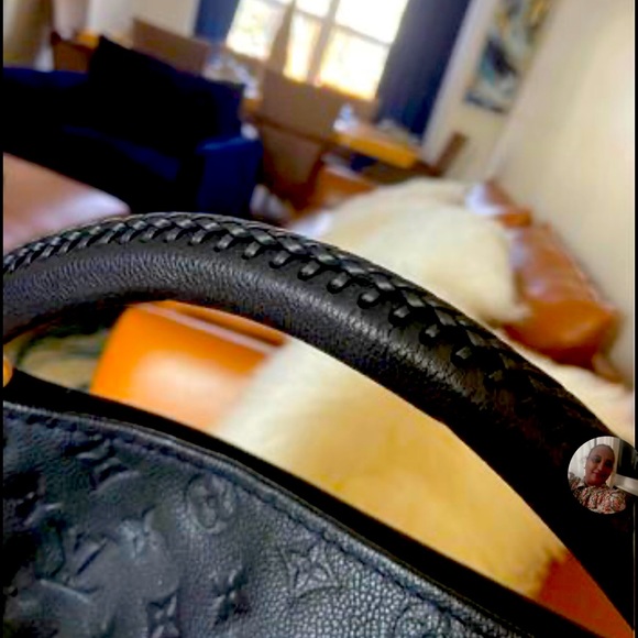 Authentic Louis Vuitton Artsy Navy Monogram (Rare) - Picture 7 of 10